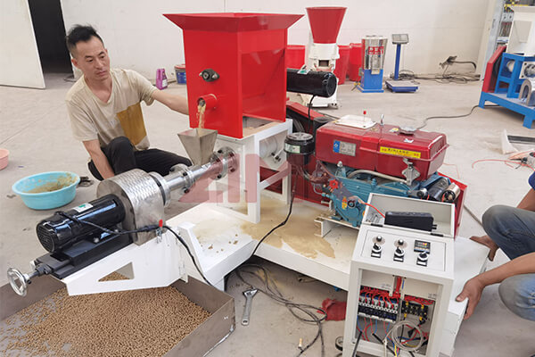 floating fish feed macine podaction system